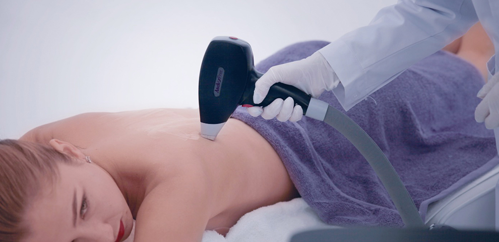 Small and light design of handpiece makes it feel much more comfortable and relaxed during hair removal treatment.
